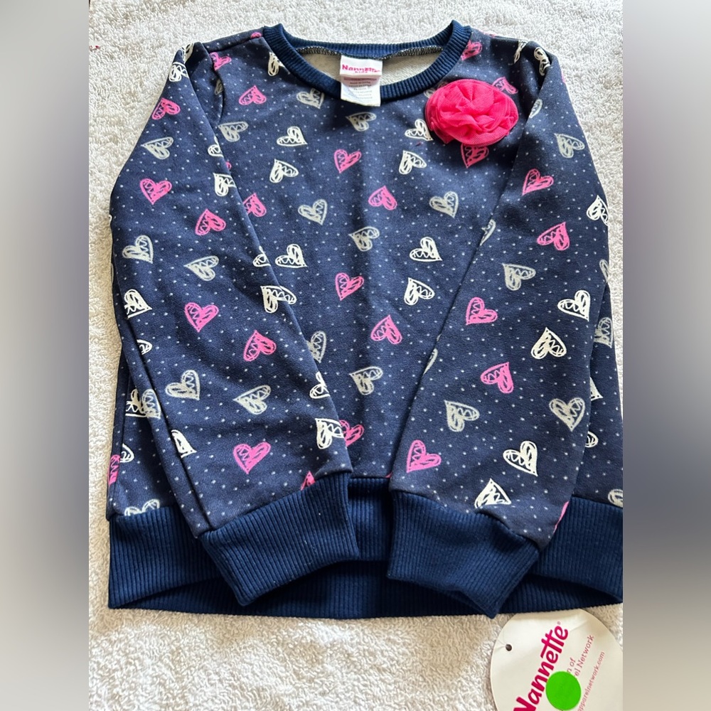 Nannette Kids long sleeve sweater. Size: 5